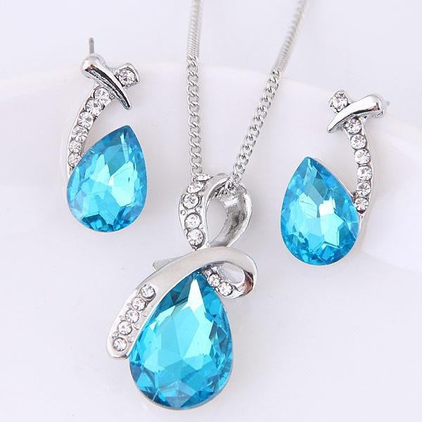 New Fashion Jewery Sets Silver Plated Crystal Waterdrop Necklace Pendant+Earrings Set Wedding Party