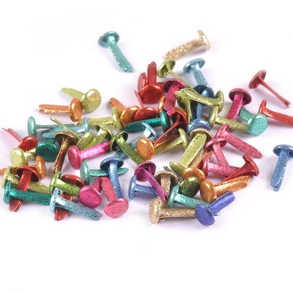 100 Pcs 8x16mm Mix Glitter Poudre Ronde Brads Pour DIY Accueil Papier Décor Métal Artisanat Scrapbooking Embellissement Attache Brad CP2160