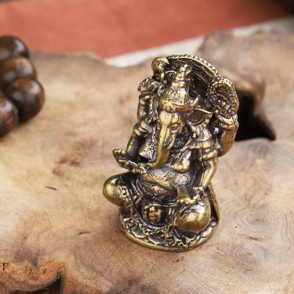 Mini Vintage Brass Ganesha Statue Pocket India Thailand Elephant God Figure Sculpture Home Office Desk Decorative Ornament Gift