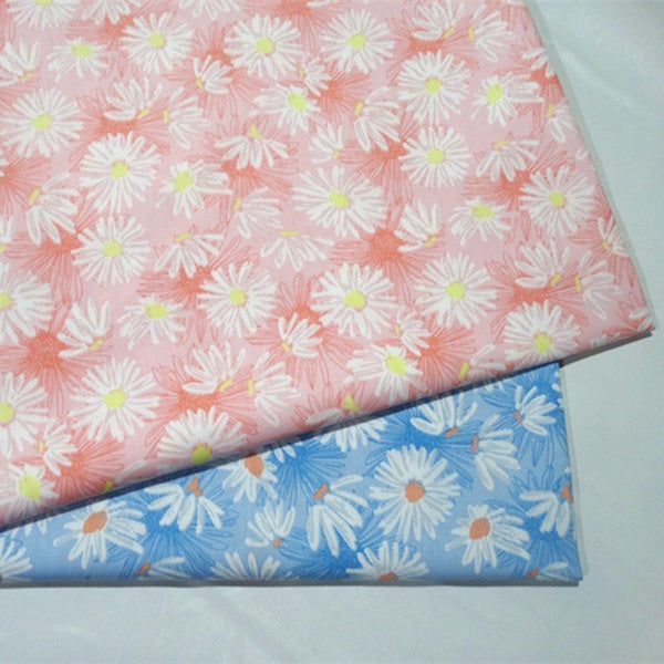 2Pcs-Lot 40X50CM Cartoon Little Daisy Printed Cloth 100% Cotton Twill Fabric for DIY Handmade Tecidos Sewing Scrapbooking Fat Quarter Bundles of Quil