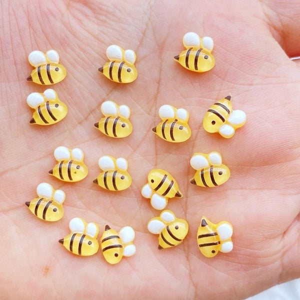 50pcs Cute Mini Bee Resin Flat Back Cabochon 7x9mm Honeybee Ornaments Charms Nail Accessories DIY Phone Beauty Nail Art Decor