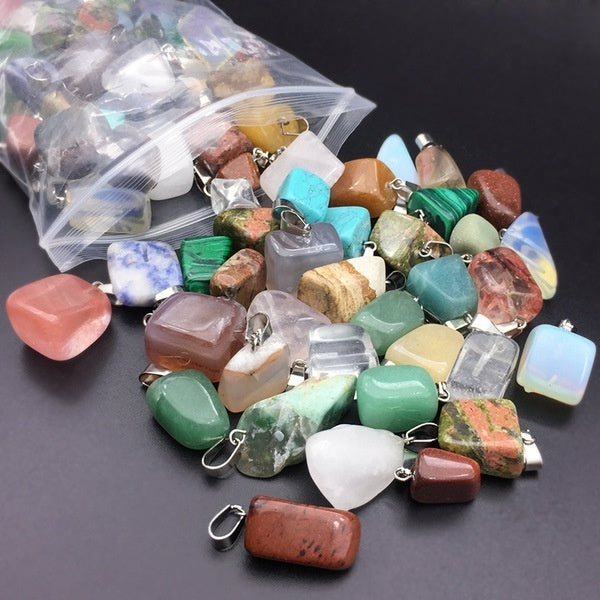 3-5-10-30pcs Irregular Shape Chakra Stone Pendants Natural Crystal Quartz Stone Charms Healing Crystal Gemstone Charms for Women Girls