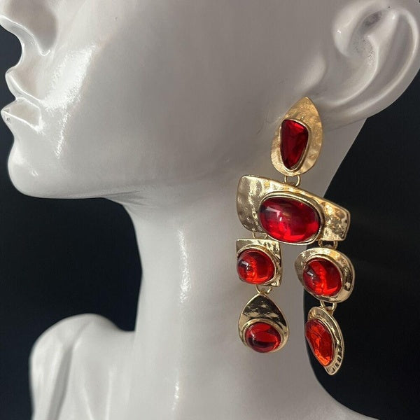 Boucles d'oreilles néo-étrusques Lustre percé de Mogul rouge martelé