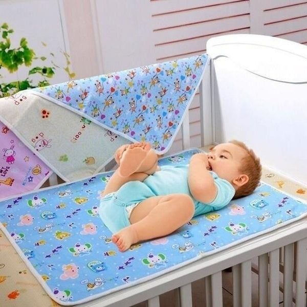 New Reusable Baby Infant Waterproof Urine Mat Cover Burp Changing Pad