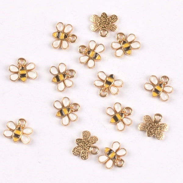 10pcs Shuangshuo Fashion Enamel bee Pendant Jewelry Fashion Charms for Decoration Christma 9x10mm YKL0650