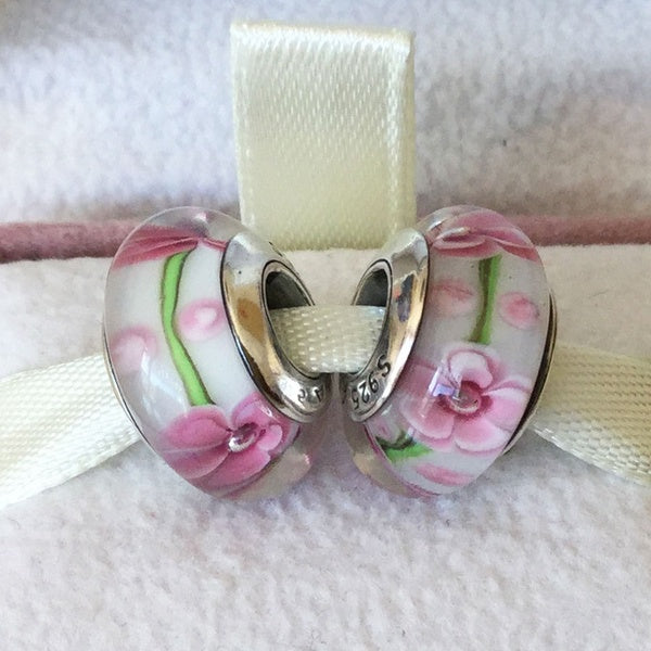 2pcs fleurs roses en perles de charme en verre de Murano blanc pour bracelet européen