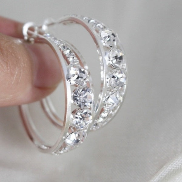 Mode féminine exquise strass ovale boucles d'oreilles pendantes pour femmes diamant naturel mariage fiançailles fête Banquet cerceau boucle d'oreille