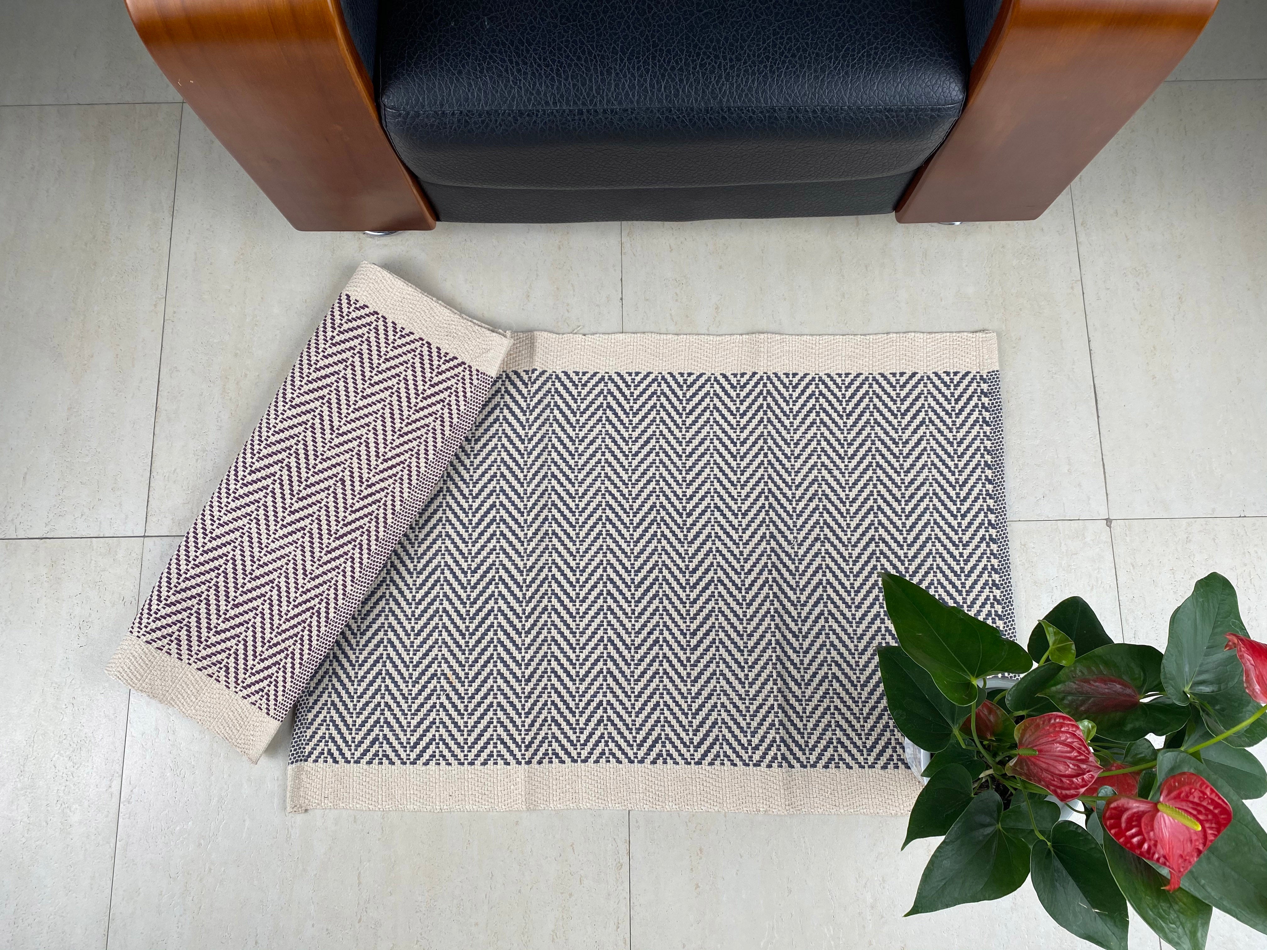 Customizable Hand-Knit Cotton Floor Mats High Quality & Durable for Home Decor
