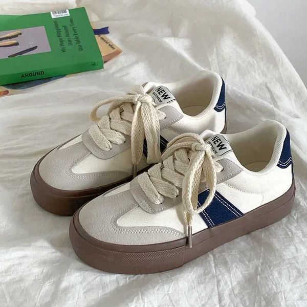 Spring Autumn New Designer Board Shoes para Wen Fashion Casual Sports Platform Wen Sneakers Luxury Zapatos de Mujer Z250102