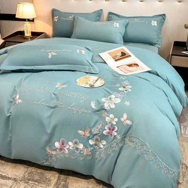 New Washed Cotton Bedding Set Sheet Four-piece Set Advanced Embroidered Quilt Cover Simple Three-piece Set Bed SheetM240816