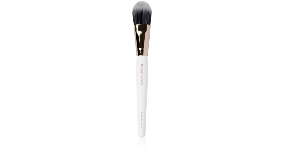 Brushworks flat foundation brush