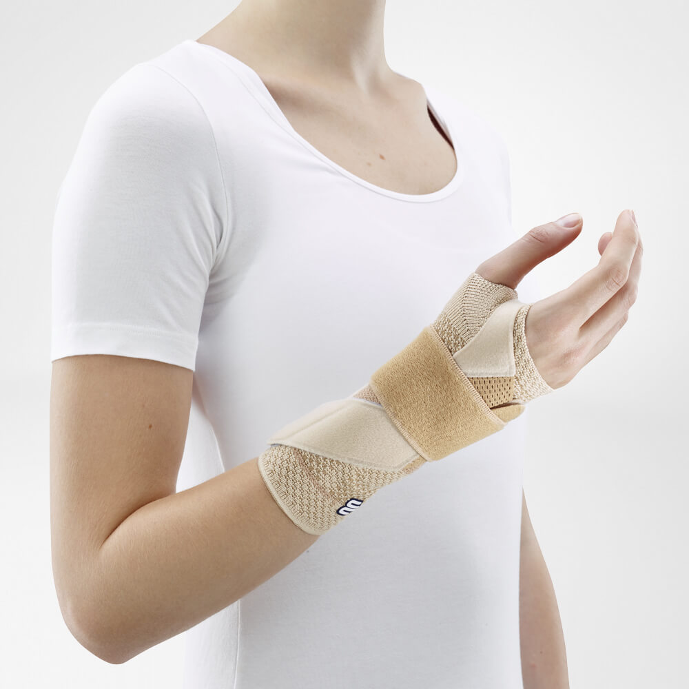 Bauerfeind ManuTrain Stabilizing Wrist Brace Left 6 Natur