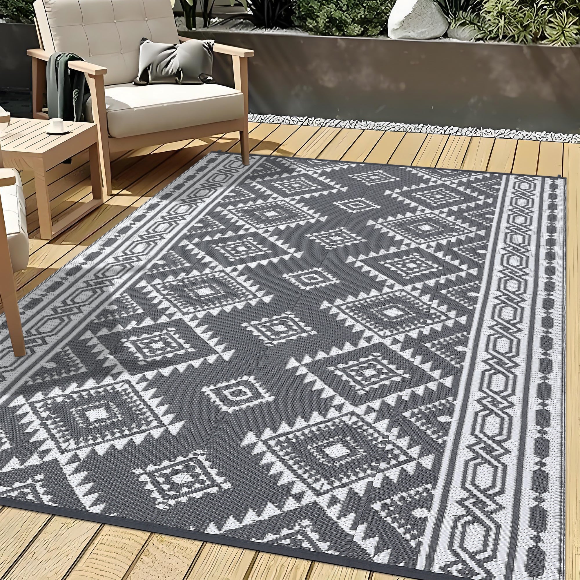 Garvee Outdoor Grey & White Plastic Straw Rug, Modern Area Rug, Large Floor Mat for Outdoors, RV, Patio, Backyard, Deck, Picnic, Beach, Trailer, Campi