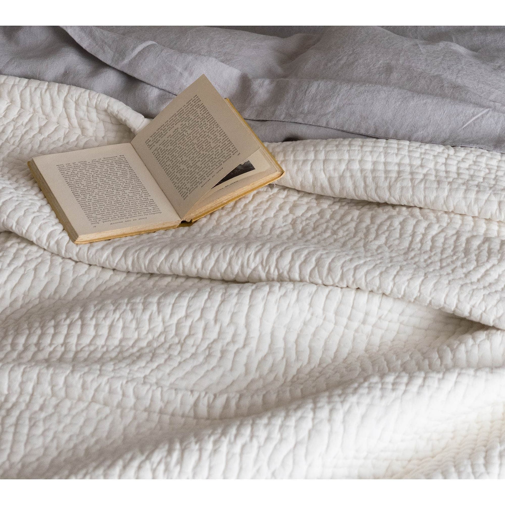Dreamy Cotton Bedspread in Ivory (Petite) Matron Inn