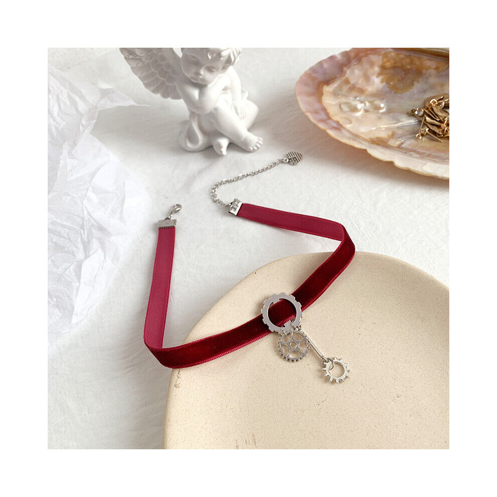 Retro Red Punk Metal Gear Pendant Steam Corduroy Necklace Collar for Women Neckband Chokers Jewelry for Girls