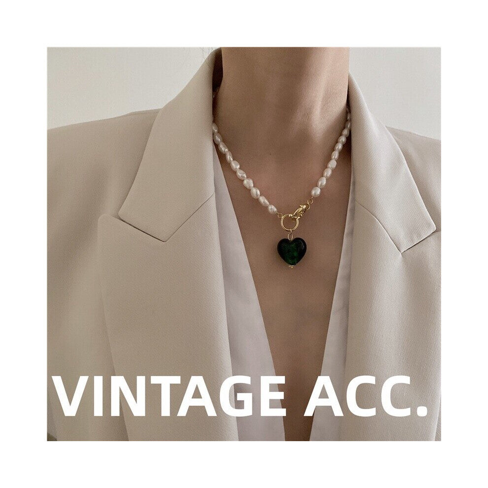 xxixx Retro Baroque Irregular Natural Pearl Necklaces For Women Green Glass Heart Pendant Chokers Necklace x-55