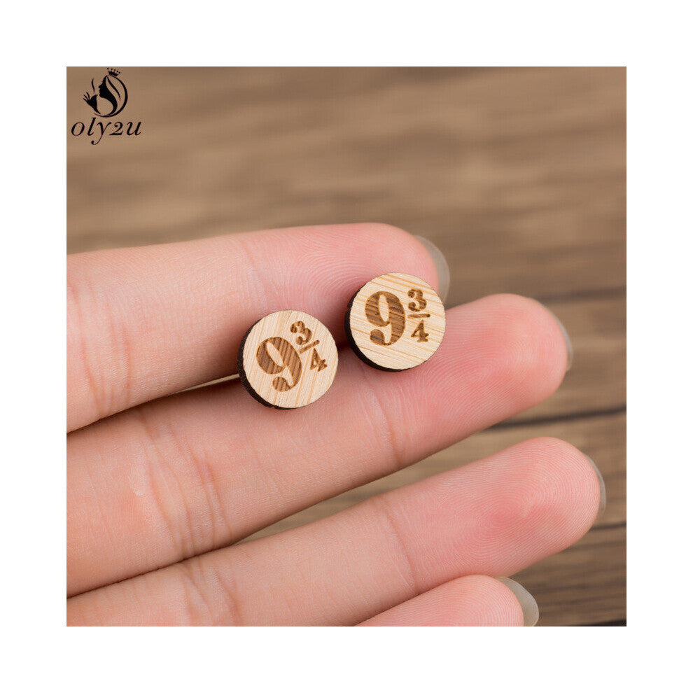 Small Animal Earings Wooden Jewelry for Women Kid Geometric Puzzle Paw Map Leaf Earrings Deathly Studs Gift