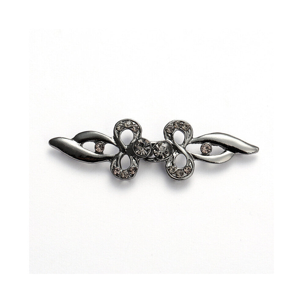 Vintage Cardigan Collar Clips Holder One Pair Women Decor Crystal Cape Cloak Clasps Fasteners Buckle Brooch Clip