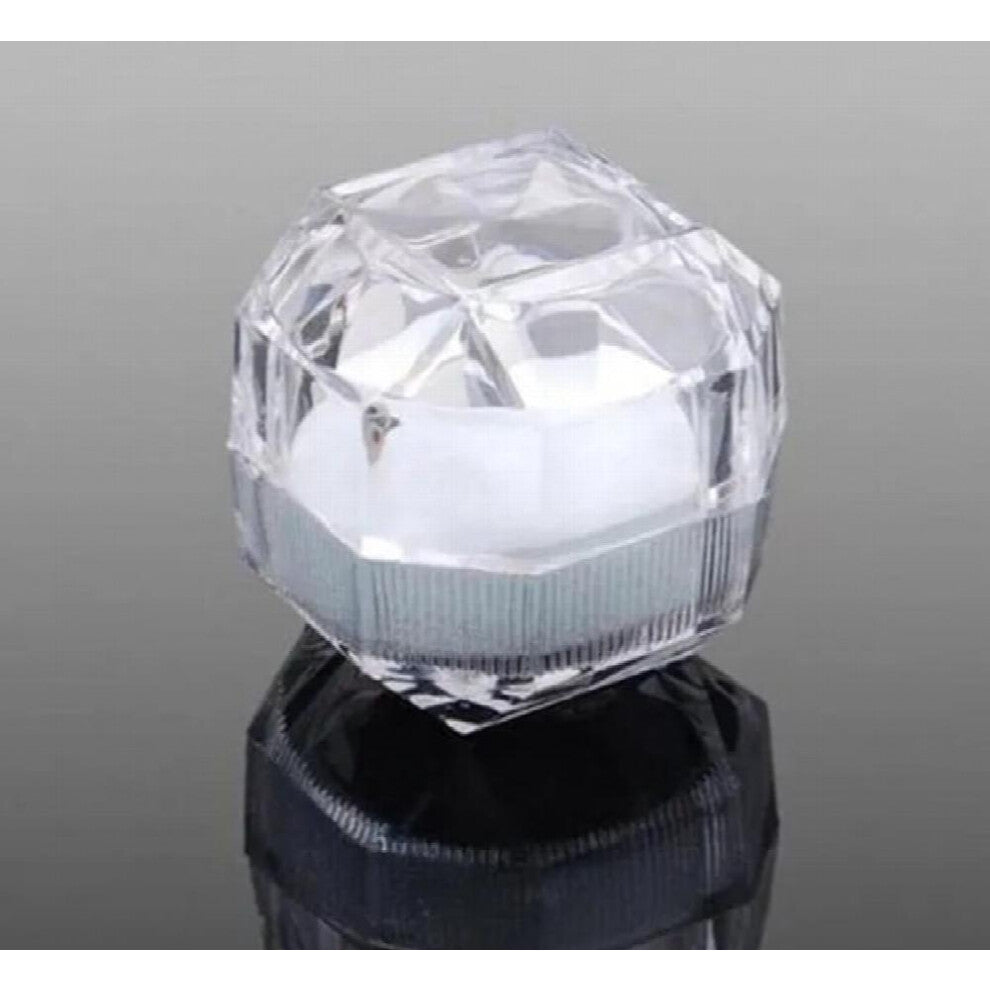 1Pcs Transparent Acrylic Storage Box Gift Pakcage Display Case For Ring Box Jewelry 4*4cm