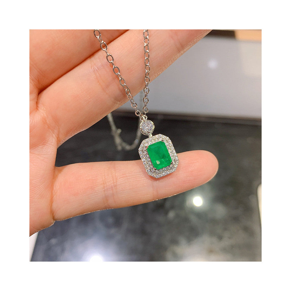 Retro Square Green Red Crystal Pendant Necklace Women Jewelry Accessories for Girls Chains Vintage Gift