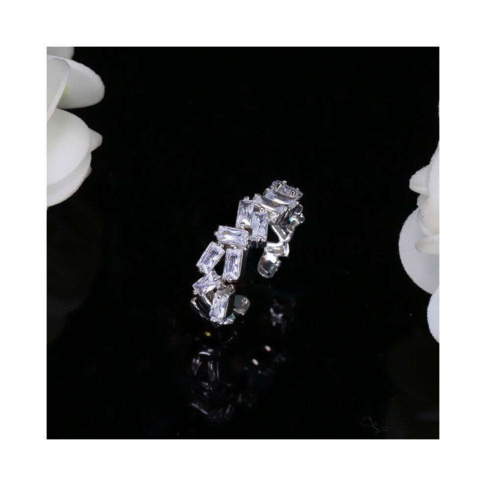 CWWZircons Baguette CZ Engagement Trapezoid Stone Rings For Women Finger Accessories Wedding Band R028