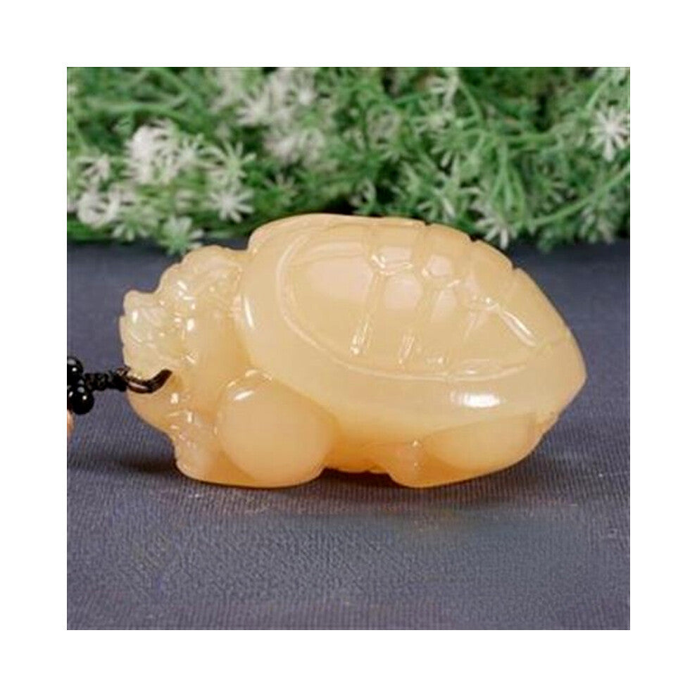 Hot Selling Beige Jade Longevity Turtle Pendant Charm Jewellery Women's Hand-Carved Pendant for Women Men Accessories