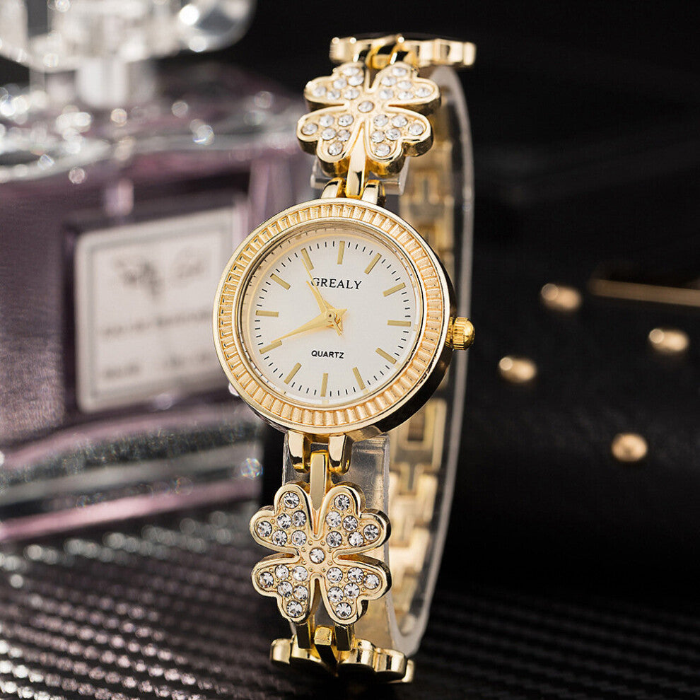 Watches Selling Casual Diamond Four-leaf Clover Ladies Bracelet Watch Scale Schoolgirl Women Wristwatch Clock