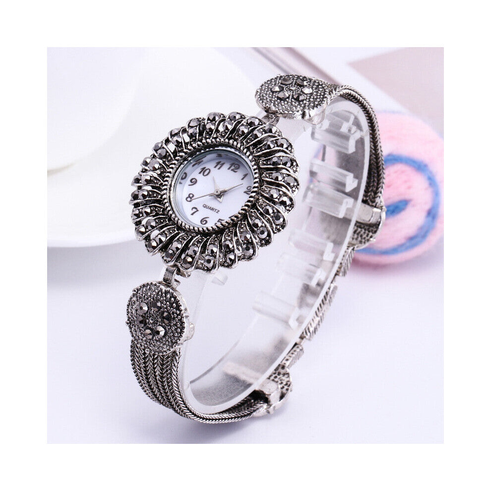 Retro Bracelet Watch Women Watches Ladies Rhinestone Quartz Watch Clock Lady Hour Montre Femme Relogio Feminino