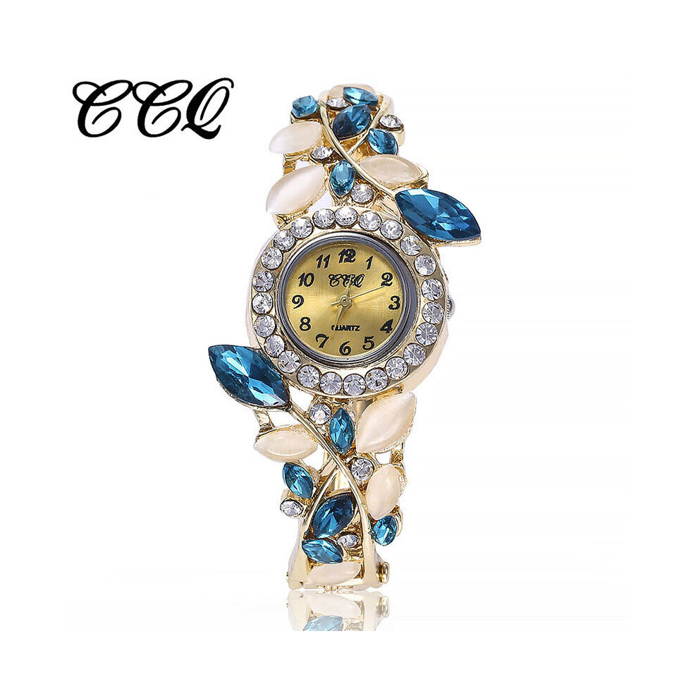 Creative Retro Bracelet Watch Diamond Flower Ladies Casual Watch