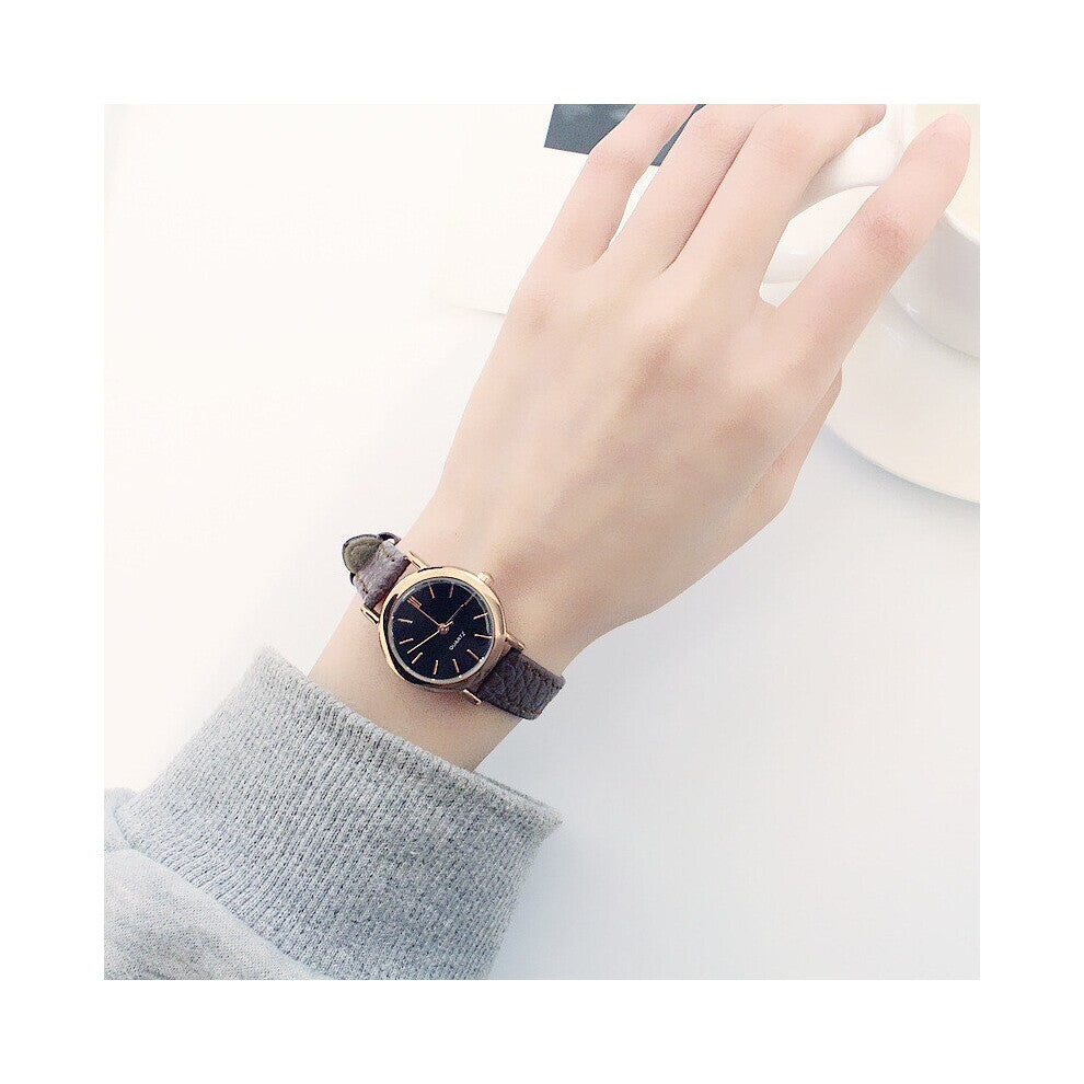 Women Sipmle Leather Round Quartz Watch Watch Female Accessories