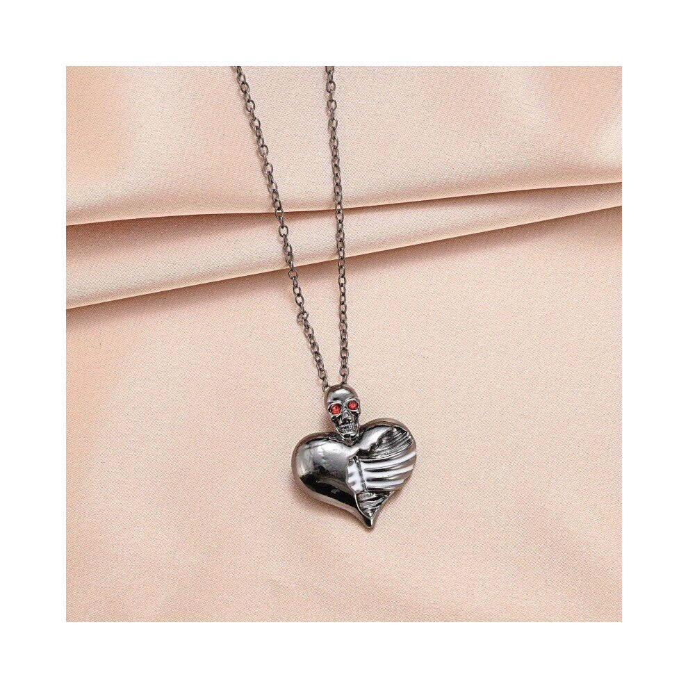 1pc Love Skull Pendant Necklace Personality Retro Handsome All match Daily Accessories Holiday