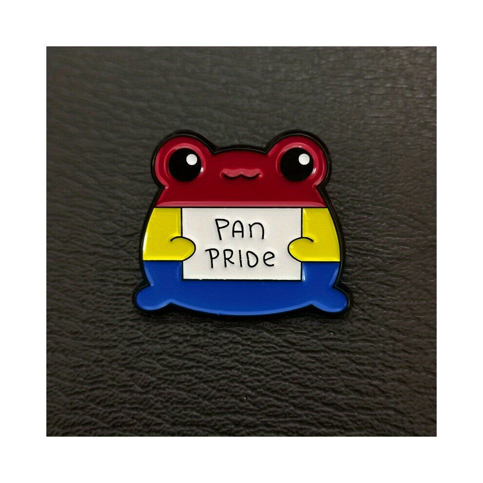 Rainbow Pride Flag Frog Breast Pin For Men Cartoon Metal LGBT Enamel Paint Emblem Pin Accessories For Men