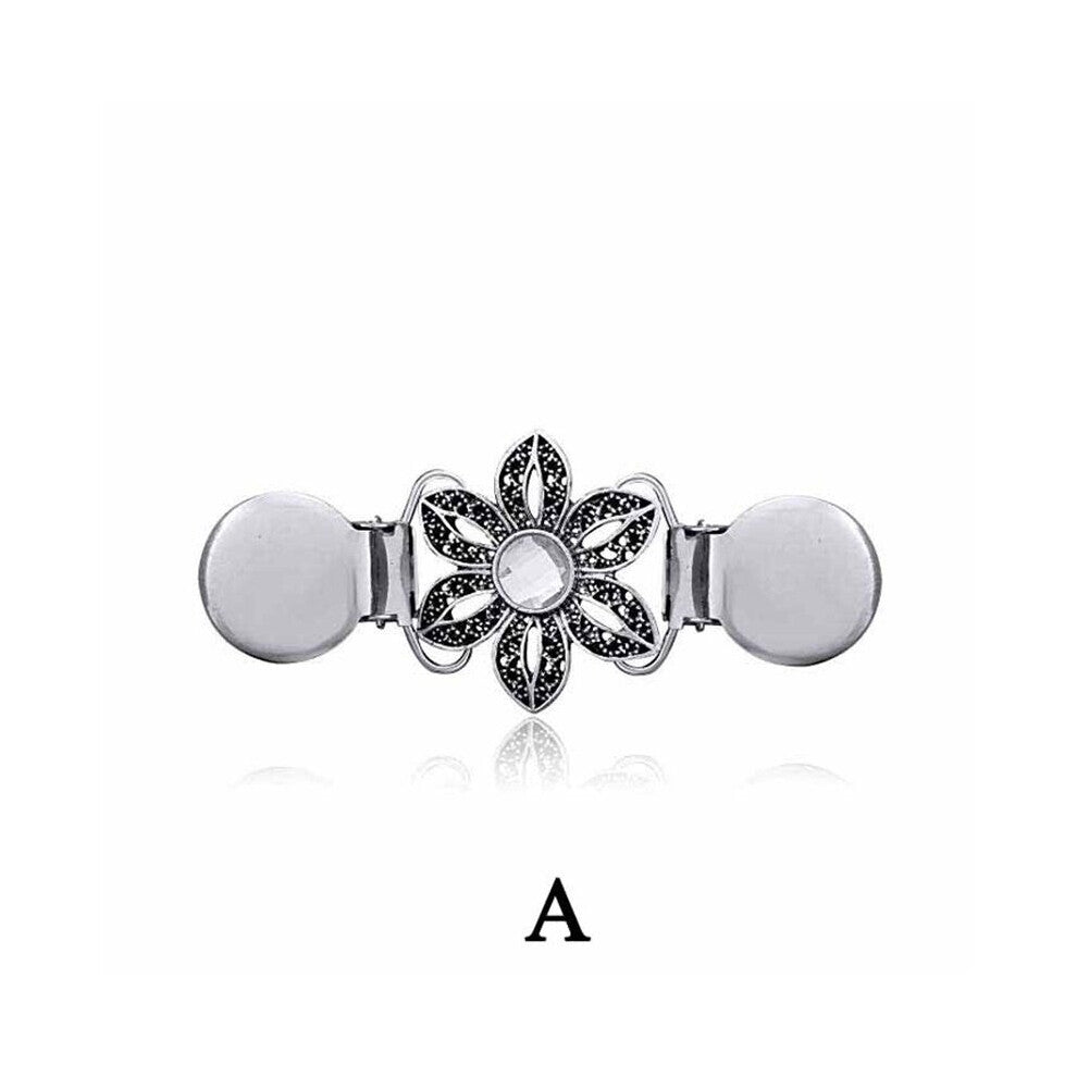 1pc Vintage Sweater Shawl Clip Buckle Metal Dresses Cardigan Brooch Collar Clip Flower Patterns Clip Accessories