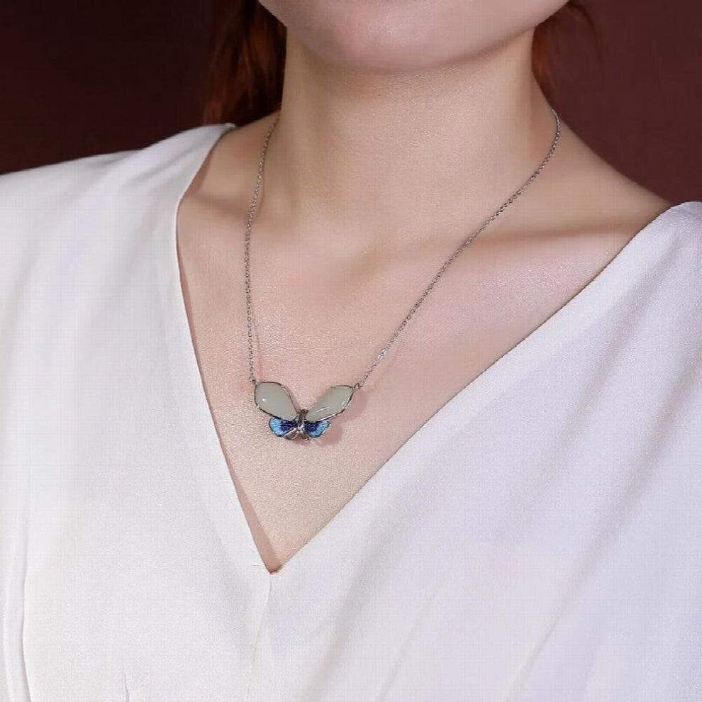 Ethnic Butterfly Chokers Necklaces for Women Hotan Jade Insects Butterflies Pendants Necklaces 925 Silver Bijoux +Chain