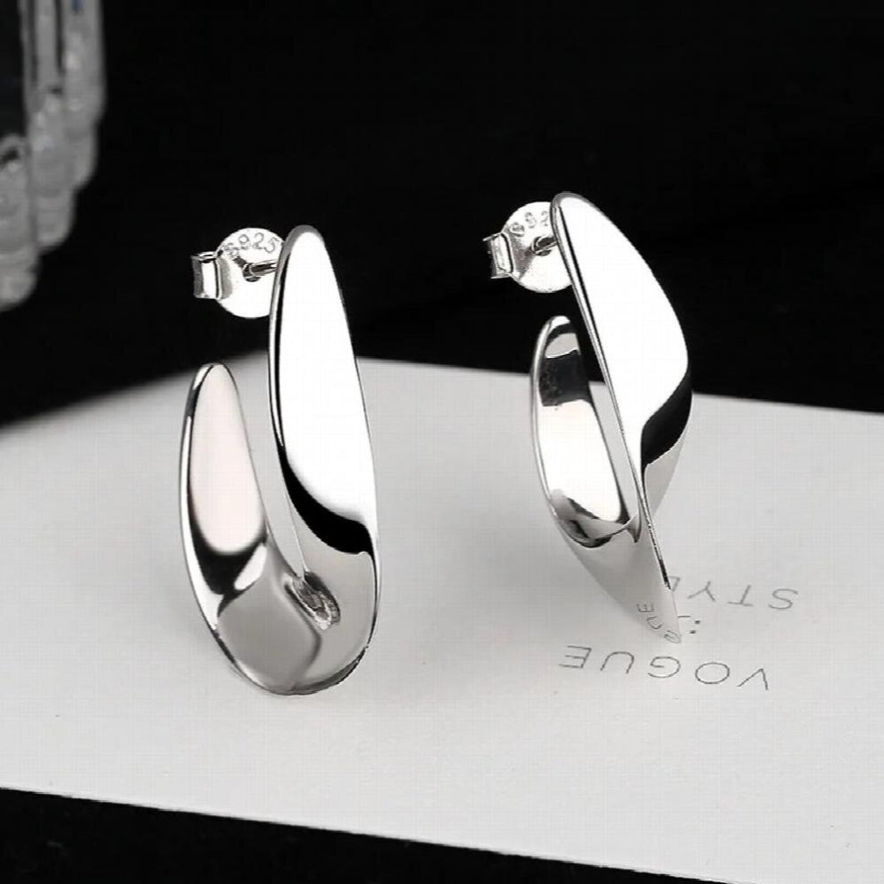 100% S925 Sterling Silver Glossy twisted piece earrings European and American metal cold wind stud earrings exaggerated