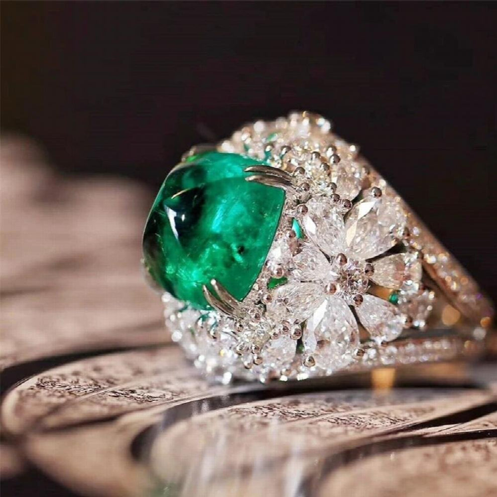 Gorgeous Green Rings for Women Wedding Engagement Accessories Flower Unique Female Ring Jewelry