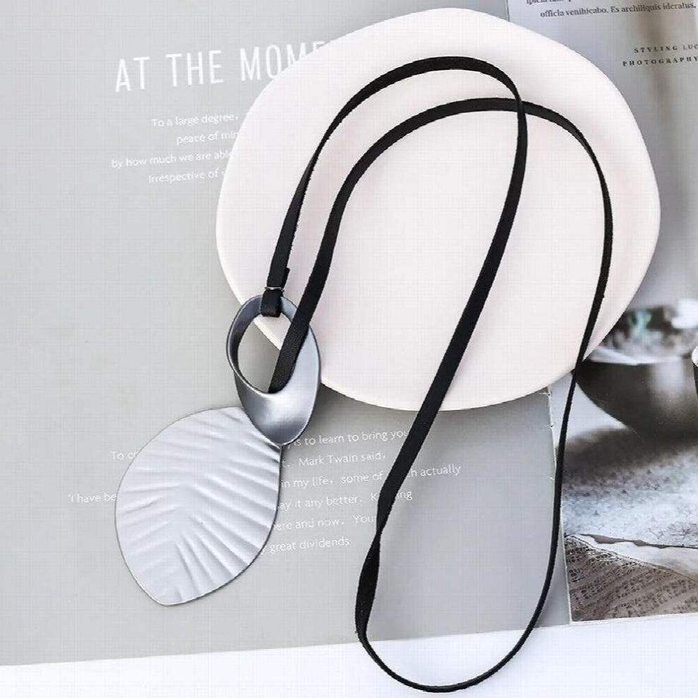 Vintage Jewelry Long Necklace for Women Chokers Collar Chains Costume Goth Pendants Accessories Suspension