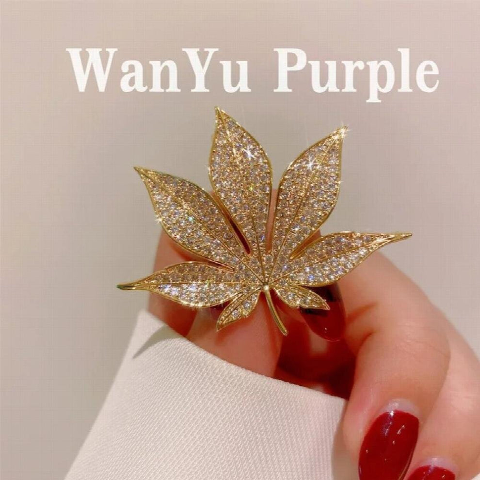 Brooches For Women Maple Leaf Corsage Feather Pin Cardigan Shawl Buckle Fine Jewelry High Accessories Drop