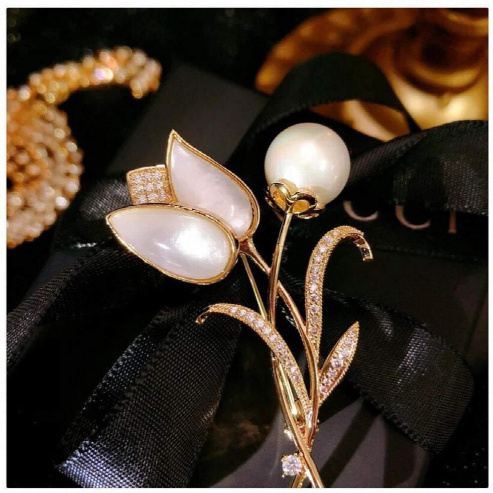 Vintage Jewelry Brooches For Women Tulips Fine Brooch Jewelry Shell Crafts Freshwater Pearls Corsage Pins Cardigan