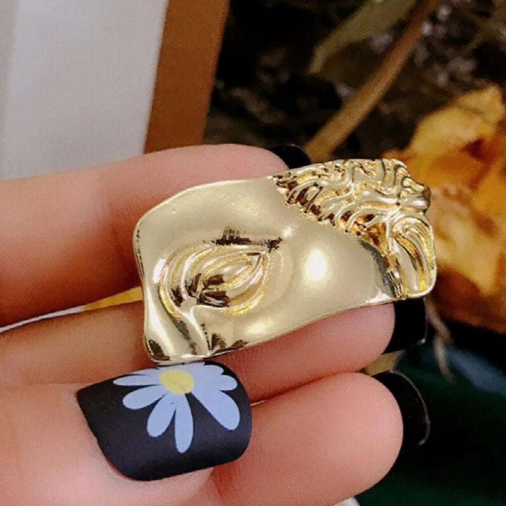 Retro Palace Photo Frame Brooch David Art Women Party Clothing Accessories Pins Brooches