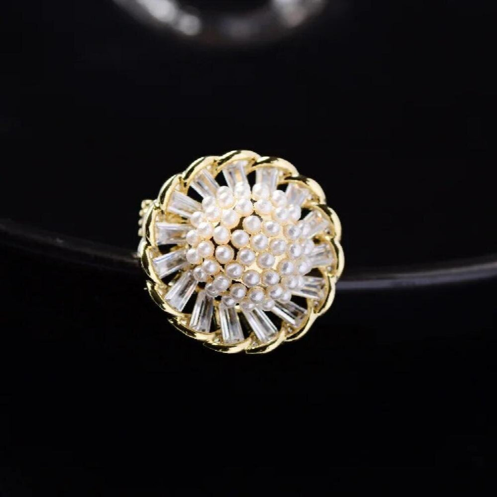 Creative Sun Flower Small Brooch Pearl Pin Temperament Shirt Cardigan Accessories