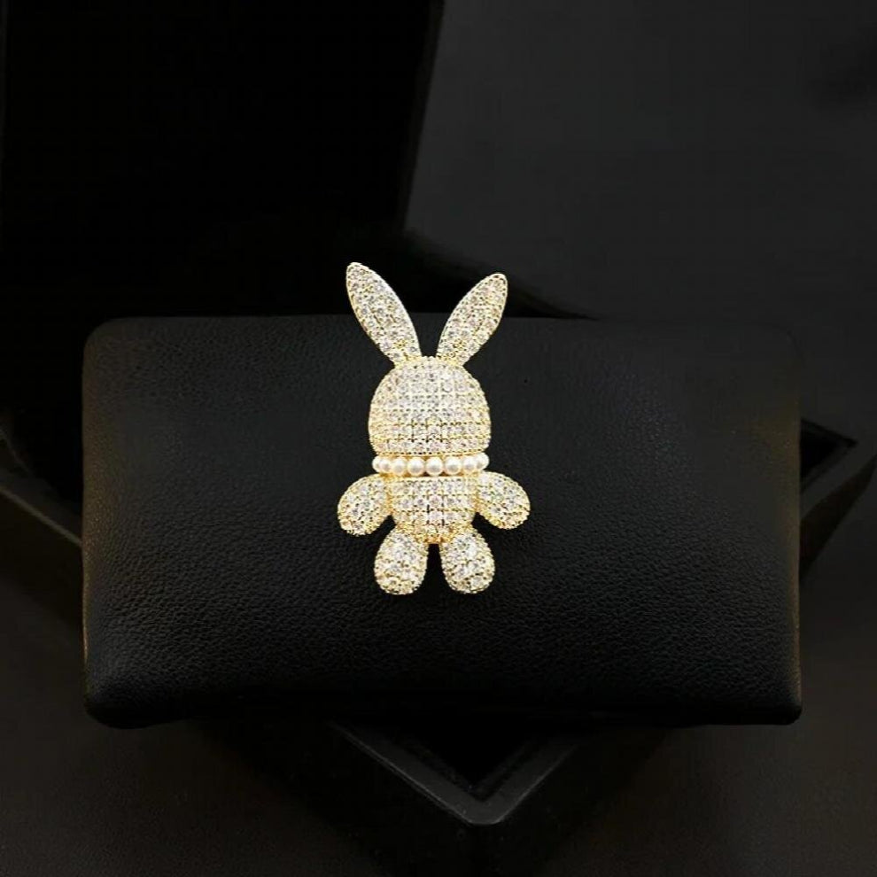 Bunny Rabbit Brooch Cardigan Sweater Animal Pin Womens Corsage Coat Suit Accessories Pearl Jewelry