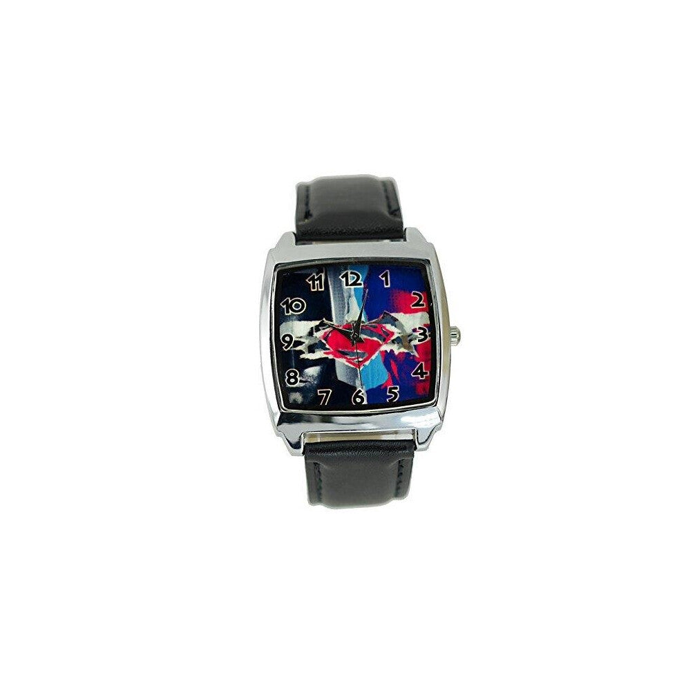 B-a-t-m-a-n V Superman Logo Quartz Watch with Analogue Display and Calf Grain Real Leather Strap Black