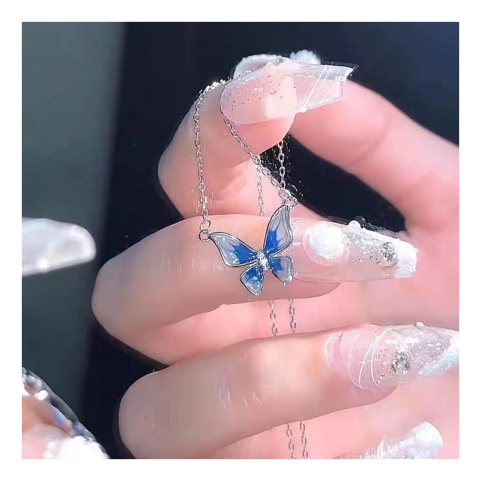 (Zhou Mengdie Manor) Ins-style pearl necklace, versatile for women, niche design, high-end, light luxury, collarbone chain, heart pendant accessory