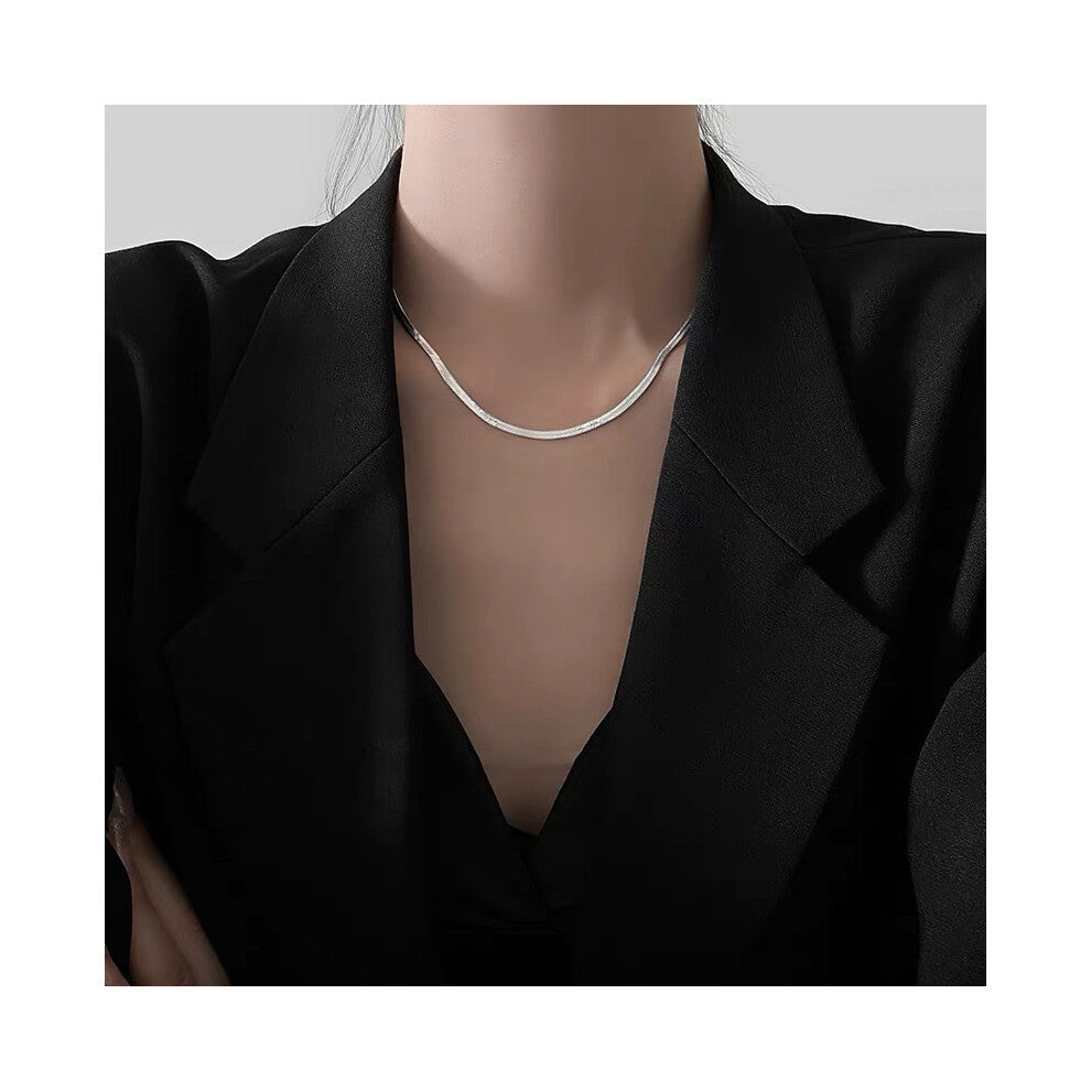 (A214?40+5cm?) Titanium steel snake bone chain, niche necklace, women's light luxury necklace, high-end collarbone chain, Instagram cold style accesso