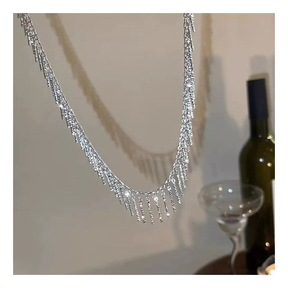(Silver necklace) Light luxury and individual tassel sparkling diamond necklace, super fairy collarbone chain, elegant and high-end design, necklace w