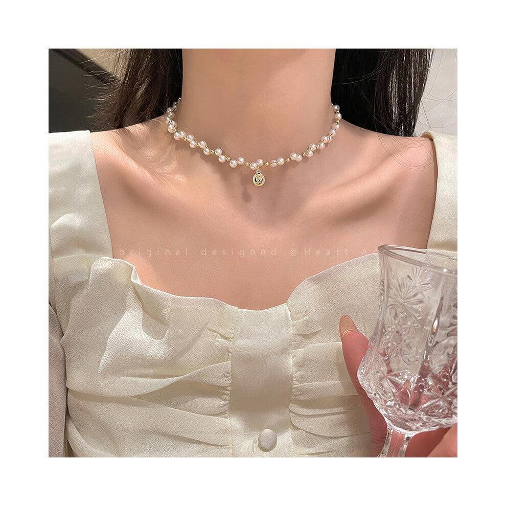 (X977 gold) Versatile, elegant and high-end bow tie titanium steel collarbone chain and neck chain accessory
