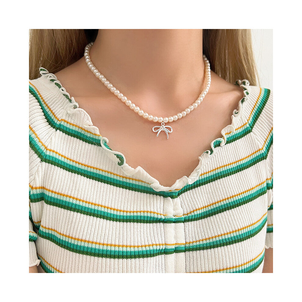 (MY36610) Ins-style pearl necklace, versatile for women, niche design, high-end, light luxury, collarbone chain, heart pendant accessory