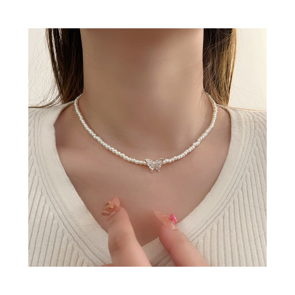 (MY37306) Ins-style pearl necklace, versatile for women, niche design, high-end, light luxury, collarbone chain, heart pendant accessory