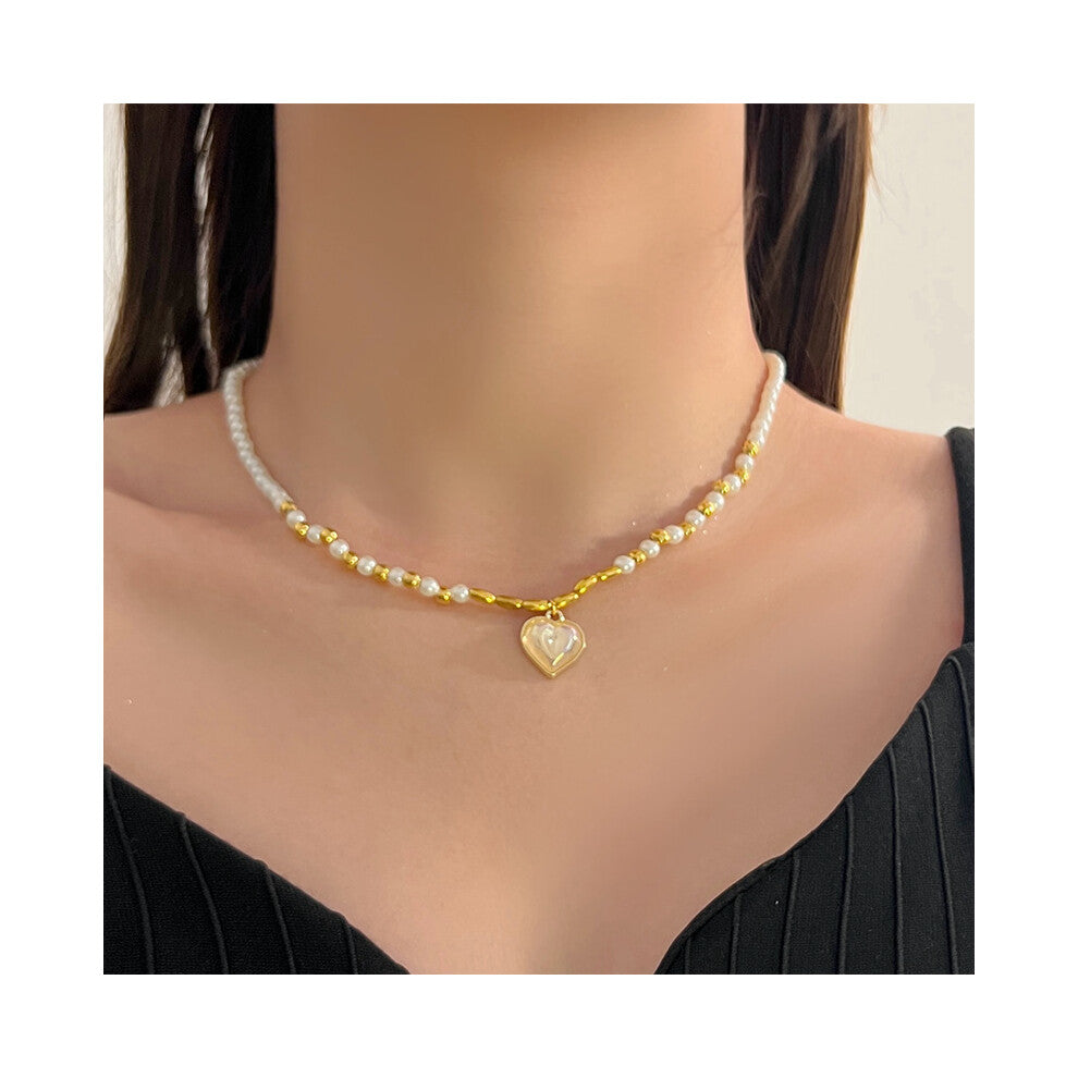(MY37328) Ins-style pearl necklace, versatile for women, niche design, high-end, light luxury, collarbone chain, heart pendant accessory